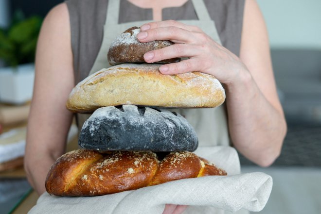 навіщо йти в гості з хлібом