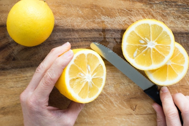 Лимон для очищення духовки лайфхаки