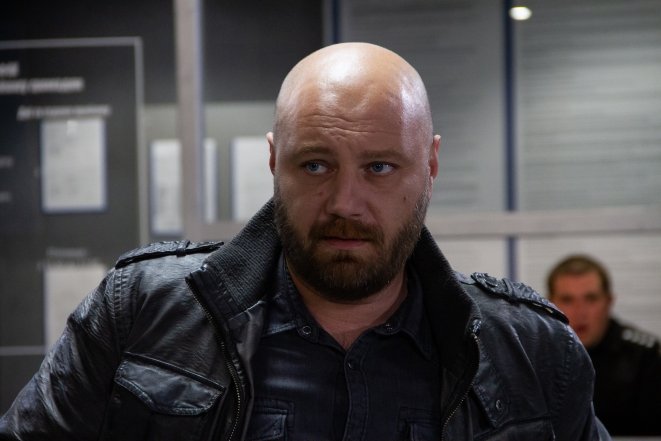 Звезда "Копа из прошлого" Дмитрий Суржиков раскрыл тайны со съемок и признался, что думает о своей первой роли