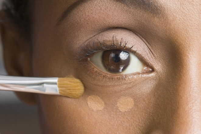 Как маскировать недостатки с помощью макияжа