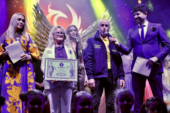 Звездные волонтеры Украины объединились ради помощи детям: как прошло благотворительное мероприятие FENIX CHARITY в Киеве (ФОТО) - фото №2