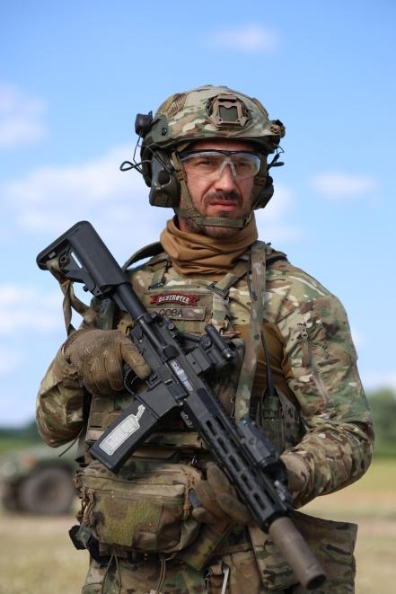 Сергій Стрельніков у військовій формі, фото