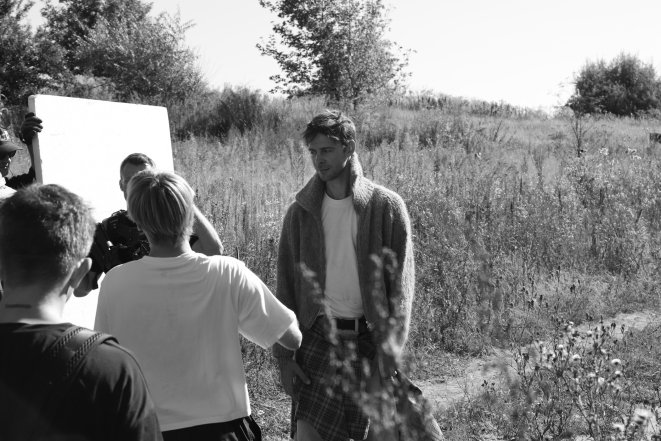 "Быть сильным": смотреть видеоклип Макса Барских из нового альбома "Город дождей"