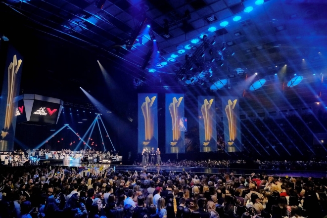 Грандиозное шоу "M1 Music Awards" переносят на следующий год из-за пандемии  - фото №2