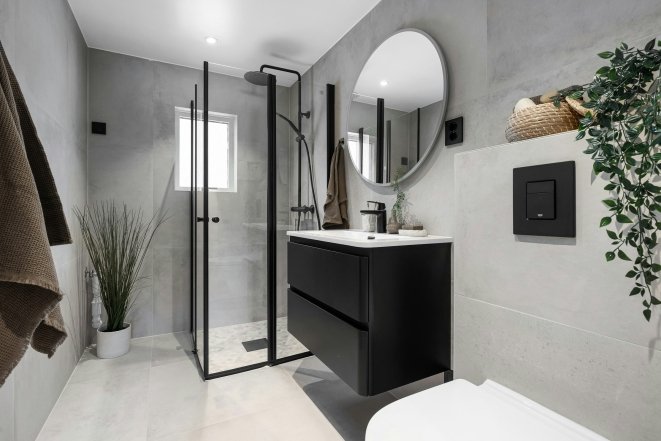 Зеркало без лишних полочек