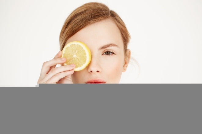 Як лимоном очистити шкіру обличчя