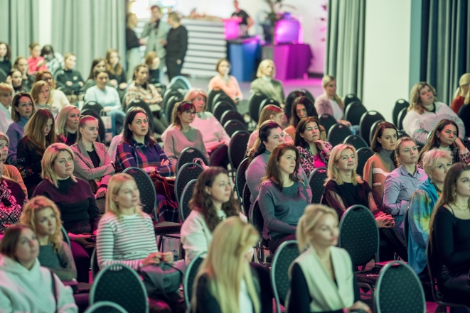 У Києві вперше пройшов Women Power Forum - форум, присвячений захисту жіночого здоров'я під час війни (ФОТО) - фото №11