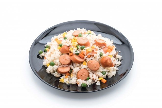 Рис с овощами и домашними колбасками
