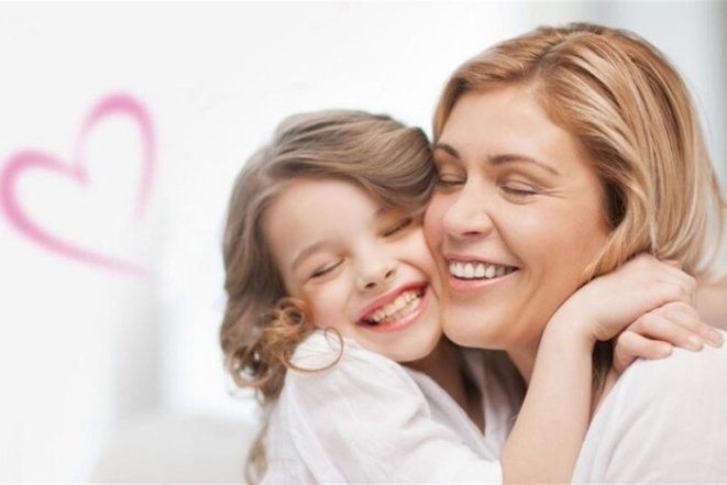 Трогательные поздравления и милые открытки с Днем дочери.