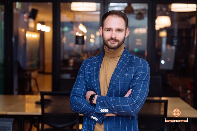 Предмет Захист України 10-11 клас: що нового додали військові експерти та "Госпітальєри" у 2025 році