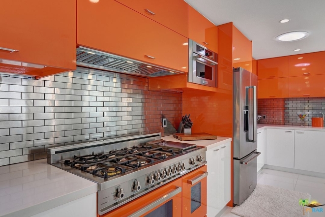Смелый дизайн кухни в оранжевых цветах (ФОТО) - фото №1