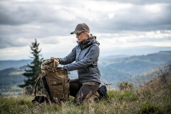 Что такое штаны софтшел и хардшел: гид по выбору туристической одежды