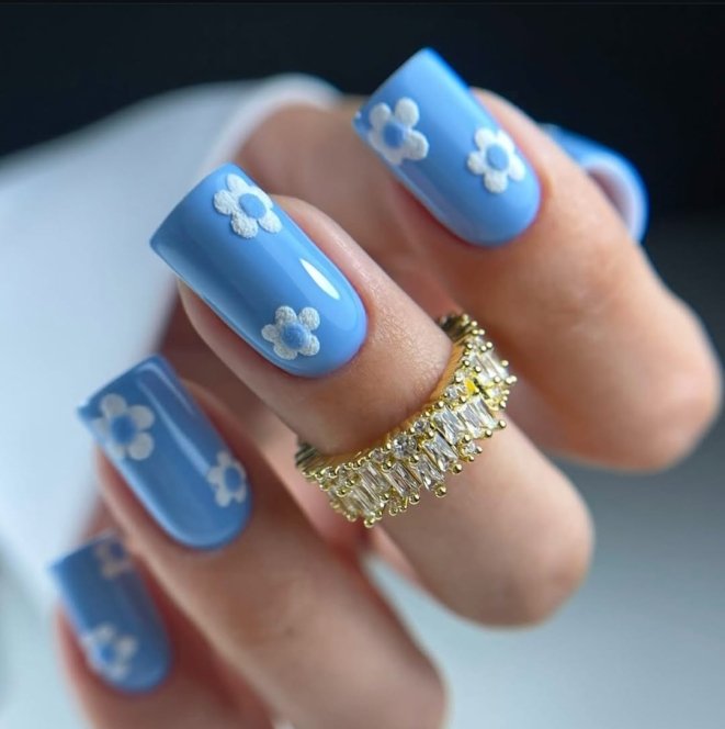 Ультрамодний манікюр на весну 2025