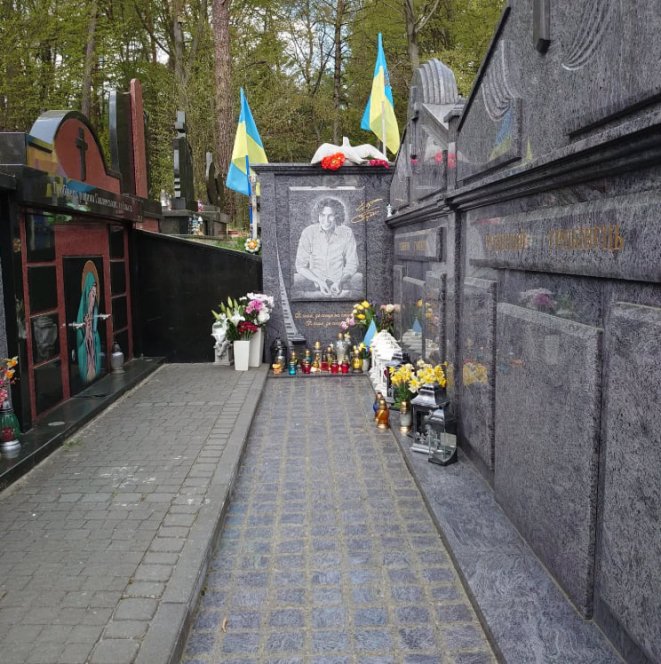 Могила Андрія Кузьми Скрябіна, фото