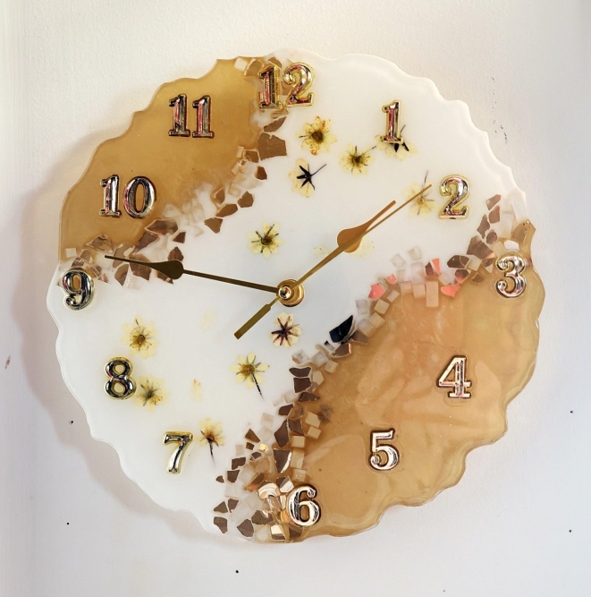 Часы из эпоксидной смолы: добавляем шик и богатство в интерьер (ФОТО) - фото №15
