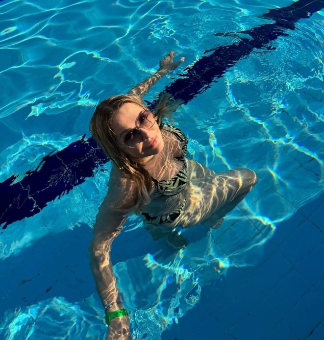 Ольга Сумская показала фигуру в купальнике – новые фото актрисы