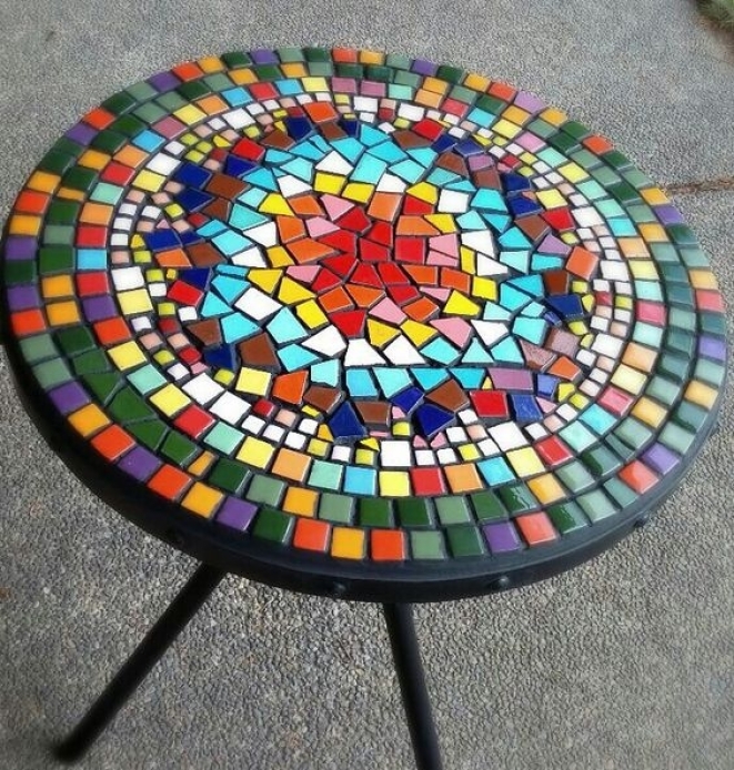 Столик с мозаикой фото