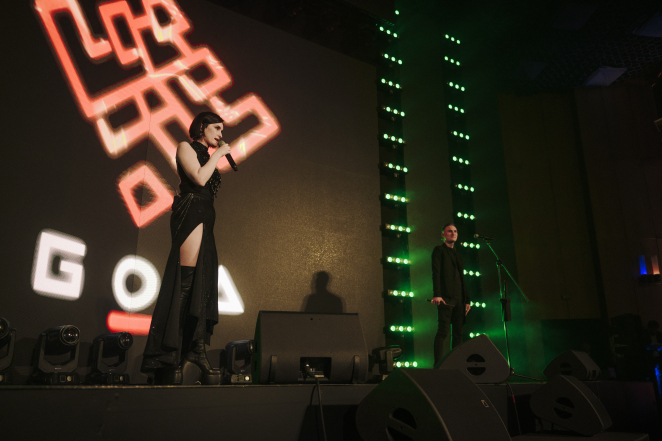 Катерина Павленко - вокалістка гурту Go_A на сцені, фото