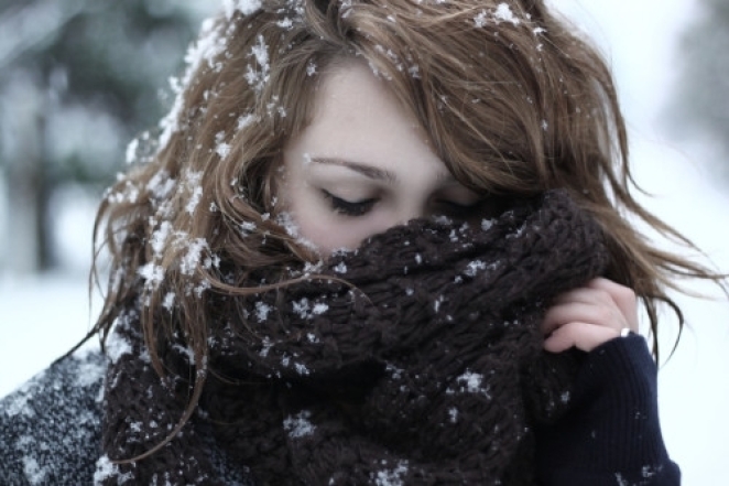 10 вещей, за которые волосы вас не поблагодарят: зимние запреты, о которых вы даже не догадываетесь - фото №1