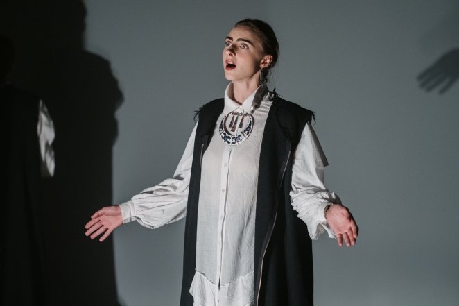 Де почути автентичні українські пісні у Києві: Наталія Половинка та вистава “Земля-пісня”