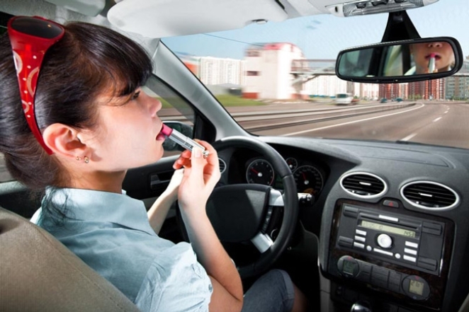 Опасные водительские привычки, которые могут привести к ДТП - фото №4