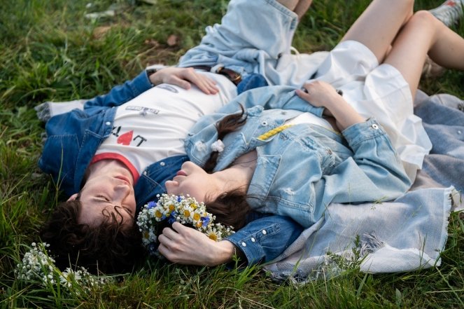 Нова українська комедія “Емілі в Emily“ - про що, де і коли дивитися