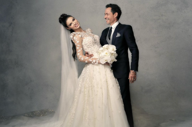Розкішні сукні на пишні гуляння: пригадуємо найгучніші весілля закордонних зірок у 2023 році (ФОТО) - фото №2