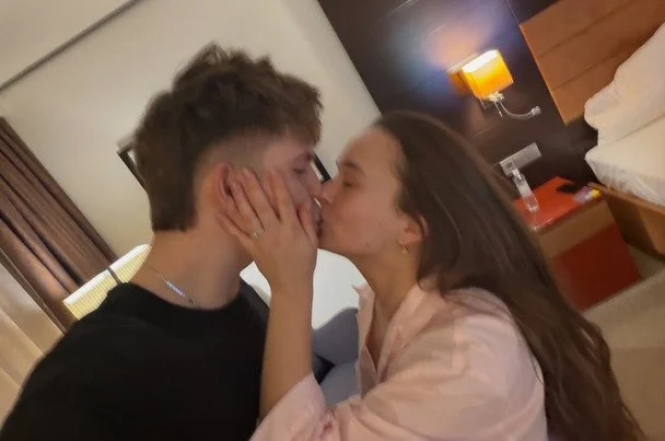 24-летний певец DREVO призвал Яну замуж