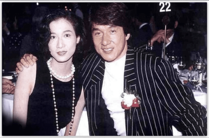 Як виглядає коханка Джекі Чана