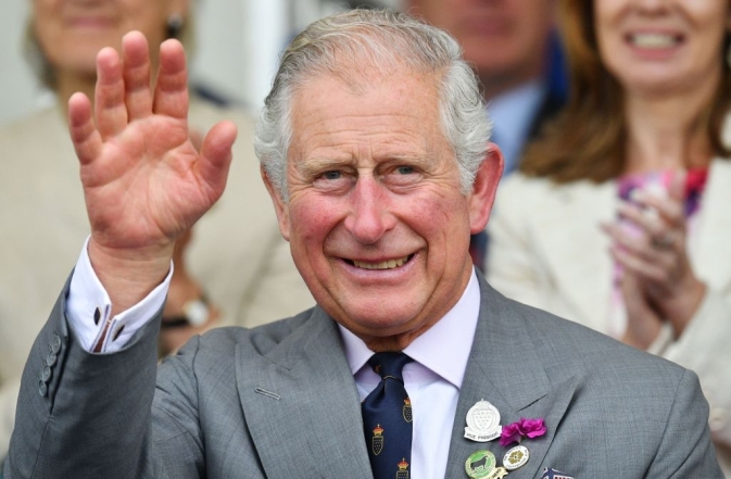 У 75-летнего короля Великобритании нашли опухоль: Чарльз III будет госпитализирован - фото №1
