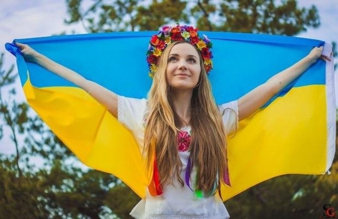 День Конституції України: святкові картинки та душевні привітання у прозі - фото №8