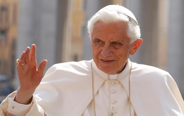 Первый за 600 лет папа, оставивший престол: интересные факты о Бенедикте XVI - фото №1