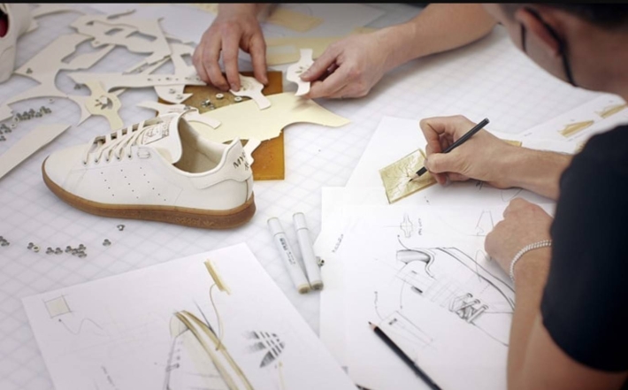 Вещь дня: Adidas представили кроссовки из кожи грибов (ВИДЕО) - фото №1