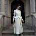 Белая невесомость: почему Cloud Dancer стал главным цветом 2026 года и как его стилизовать в гардеробе (ФОТО)