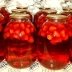 Хоч 100 банок закрий — буде мало: як приготувати полуничний компот на зиму (РЕЦЕПТ)