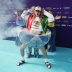 Cфера з джинсів, сукня з переробленого одягу та костюм курки: як дивували артисти Євробачення на бірюзовому хіднику (ФОТО, ВІДЕО)