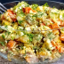 Этот салат вкусный даже без майонеза: закуска, которая "переплюнет" и Оливье, и Крабовый (РЕЦЕПТ)