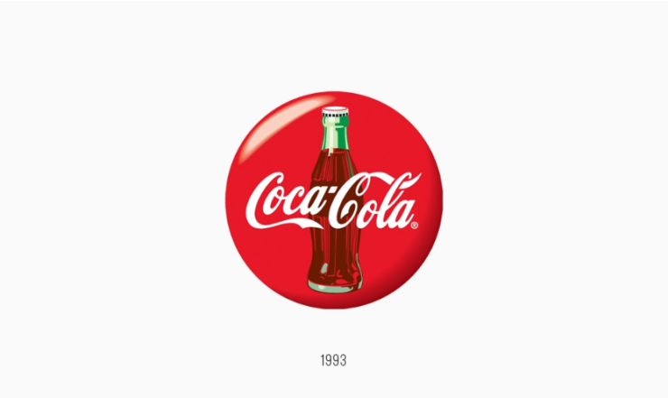 Coca-Cola исполняется 134 года: как менялся дизайн культового напитка (ФОТО) - фото №10