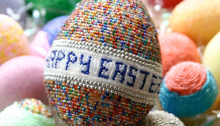 Как покрасить яйца