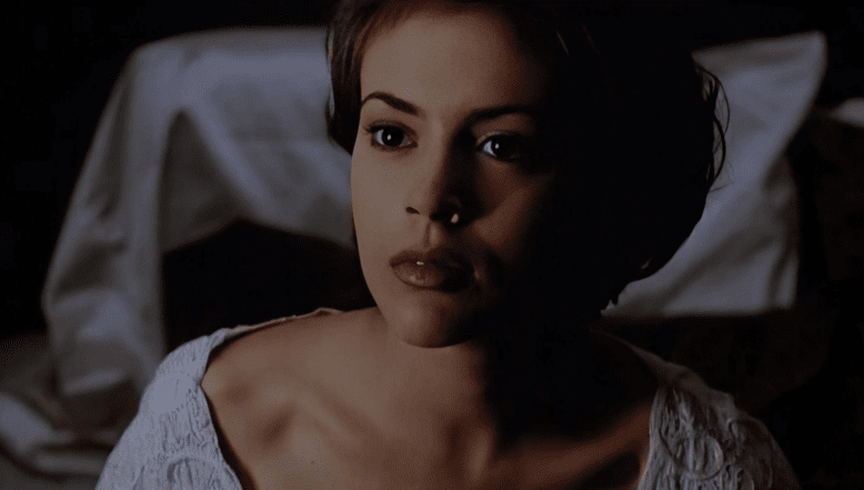 Алісса Мілано у фільмі Обійми вампіра, фото