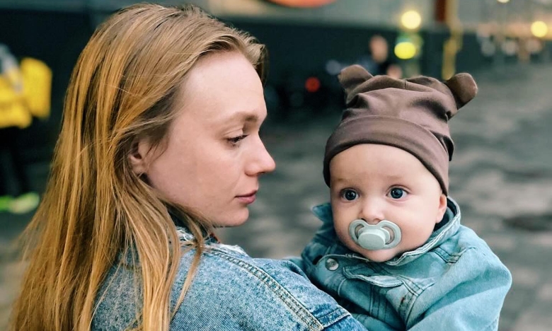 Аліна Блажкевич зізналася, що не хоче наймати няню для свого сина