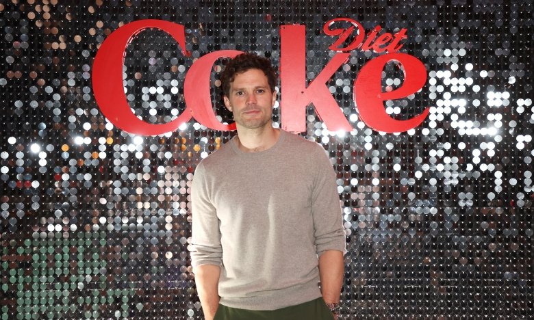 Джейми Дорнан показал идеальную фигуру – как сейчас выглядит актер