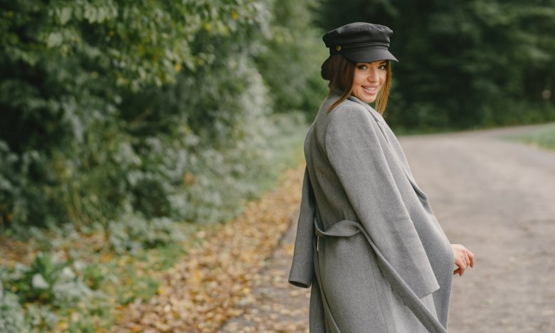 Стилистка рассказала о модных пальто на осень 2025