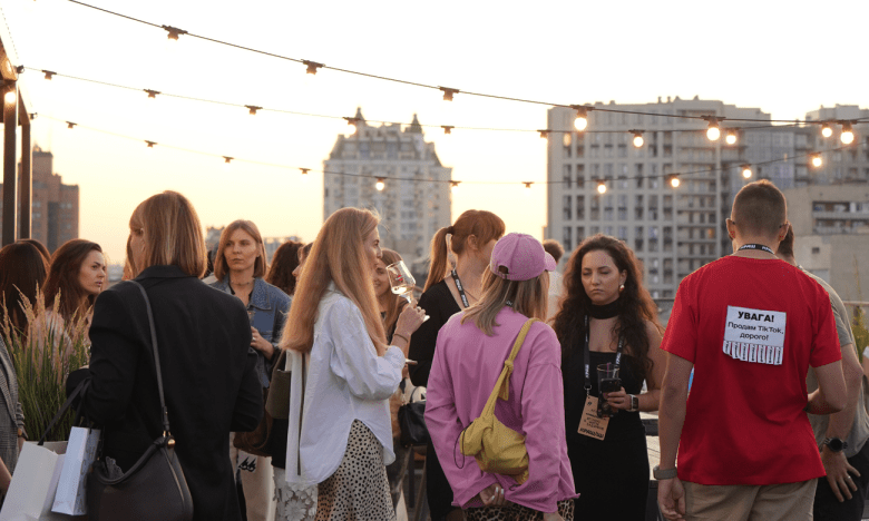 Нетворкинг-вечеринка "КРАШ/ЩИ" — что это за формат и кто был на западе