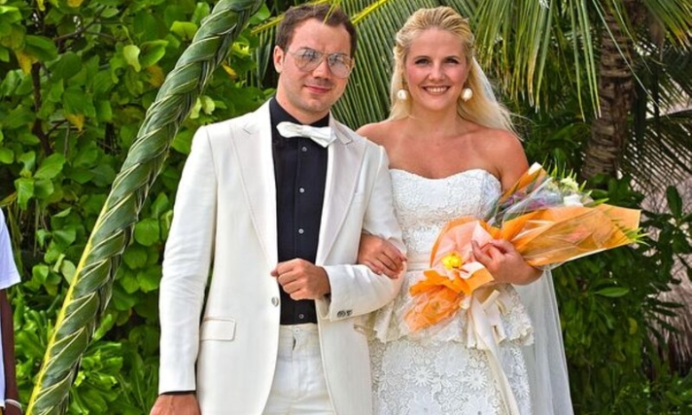 Андре Тан с женой