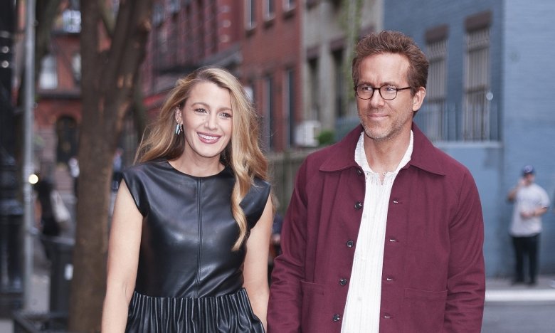 Блейк Лайвли показала, с чем носить одежду из кожи