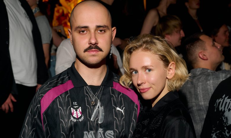 OTOY зробив пропозицію своїй дівчині