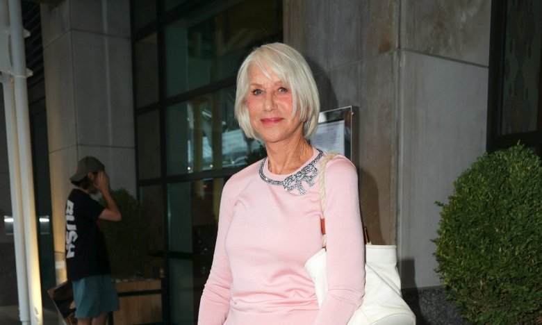 Гелен Міррен показала образ у рожевому кольорі - нові фото акторки