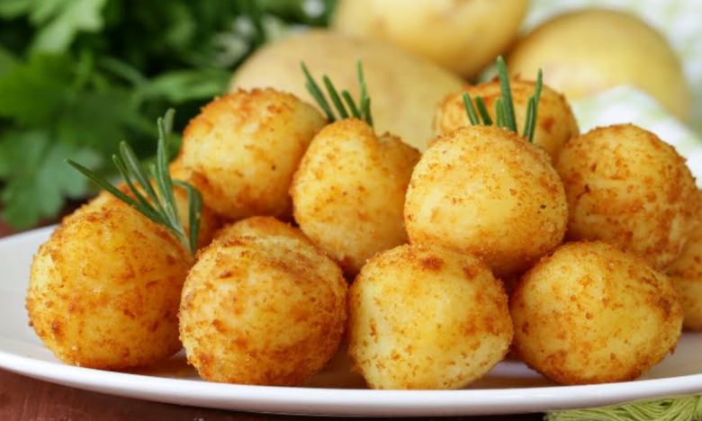 Картофельные шарики как приготовить – простой рецепт на каждый день