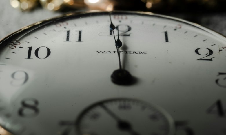 Перевод часов в Украине осенью